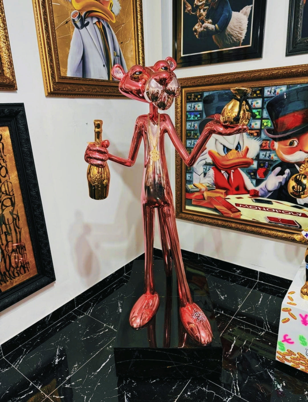 CHAMPAGNE PINK PANTHER ICON